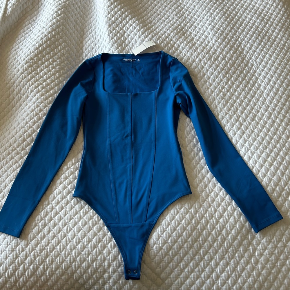 Long-Sleeve Seamless Fabric Corset Bodysuit